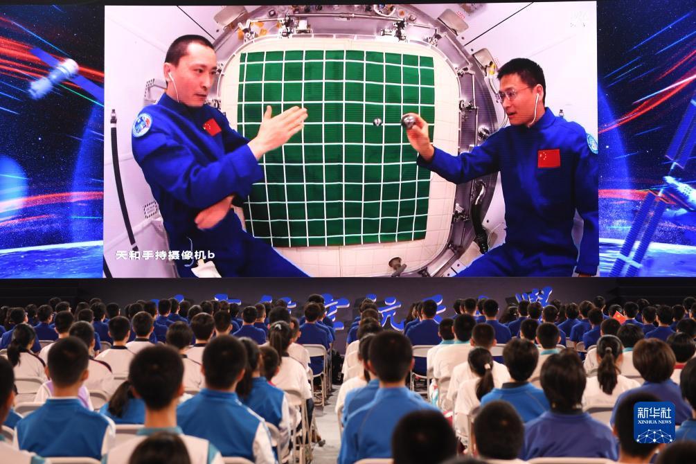 庄闲游戏什么时候补牌